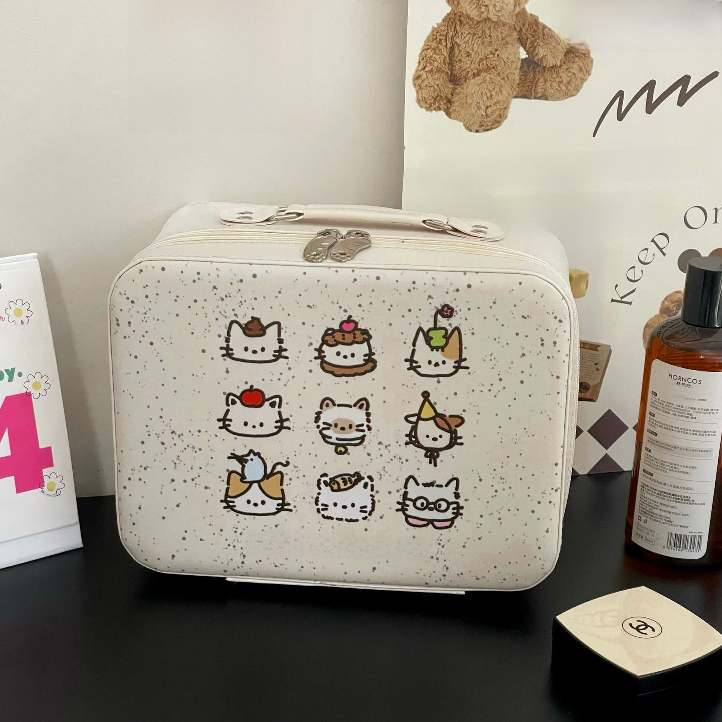 Cute printed makeup case and large-capacity makeup bag