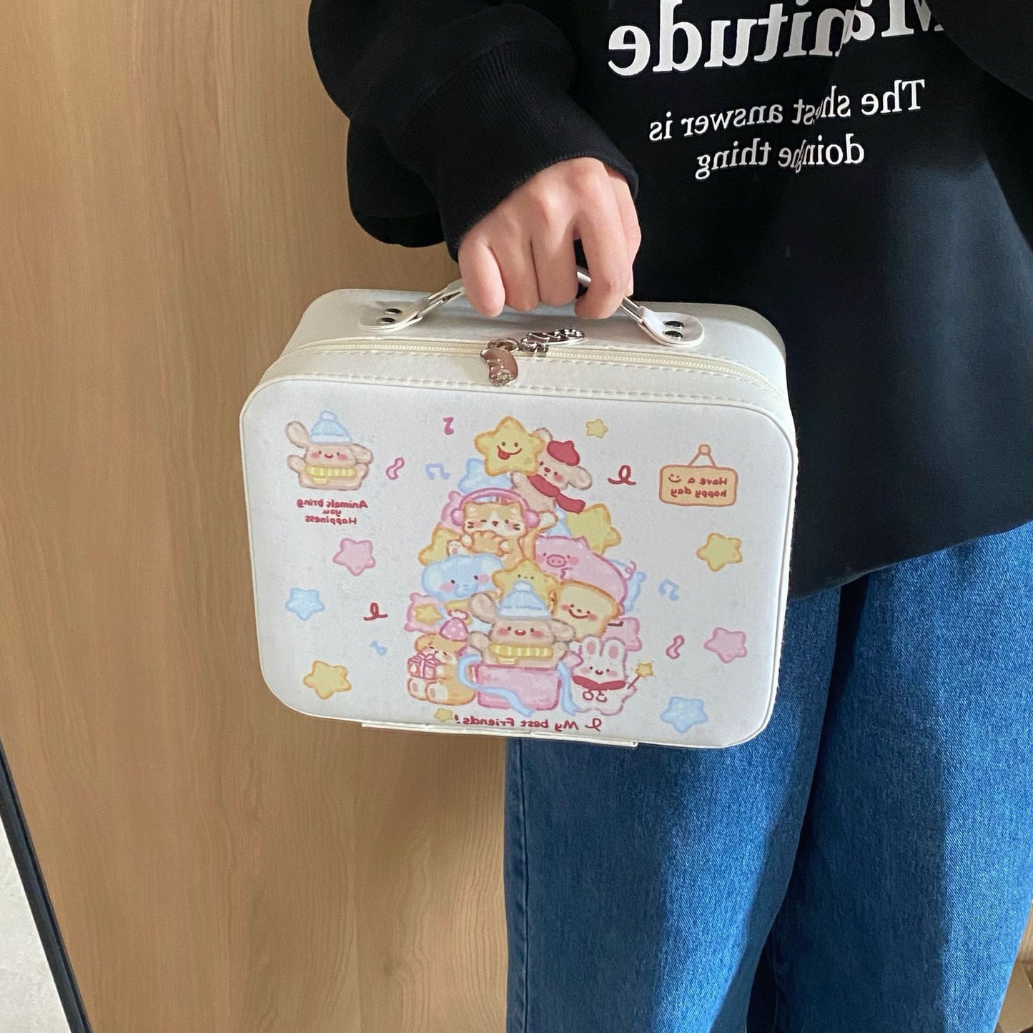 Cute printed makeup case and large-capacity makeup bag