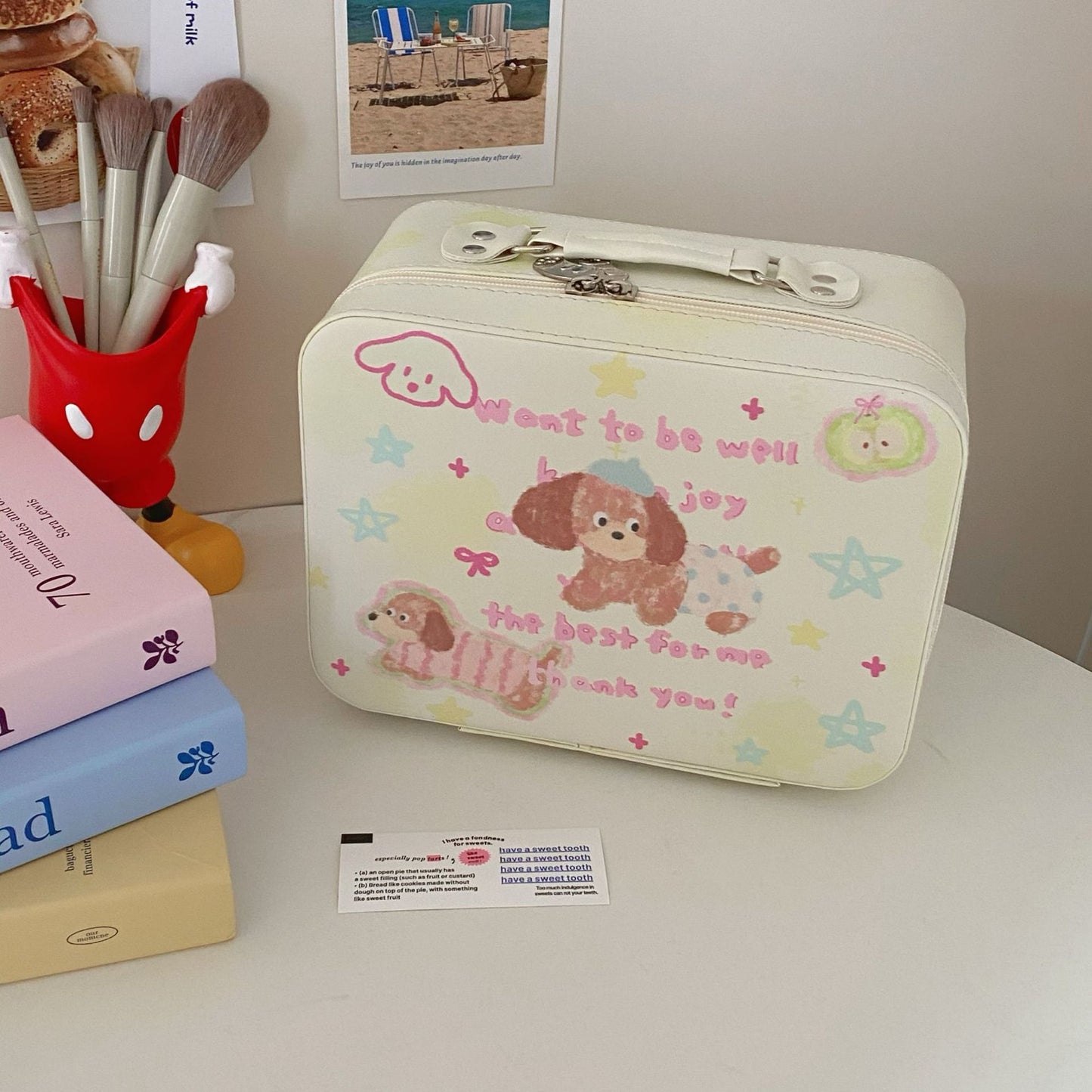 Cute printed makeup case and large-capacity makeup bag