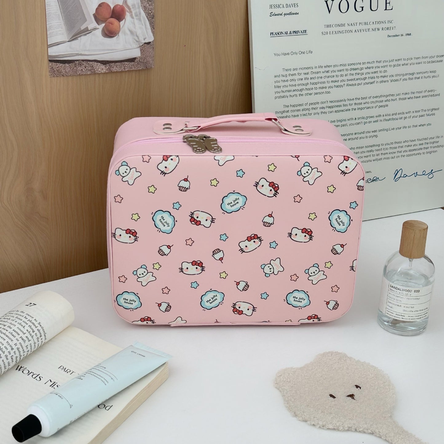 Cute printed makeup case and large-capacity makeup bag