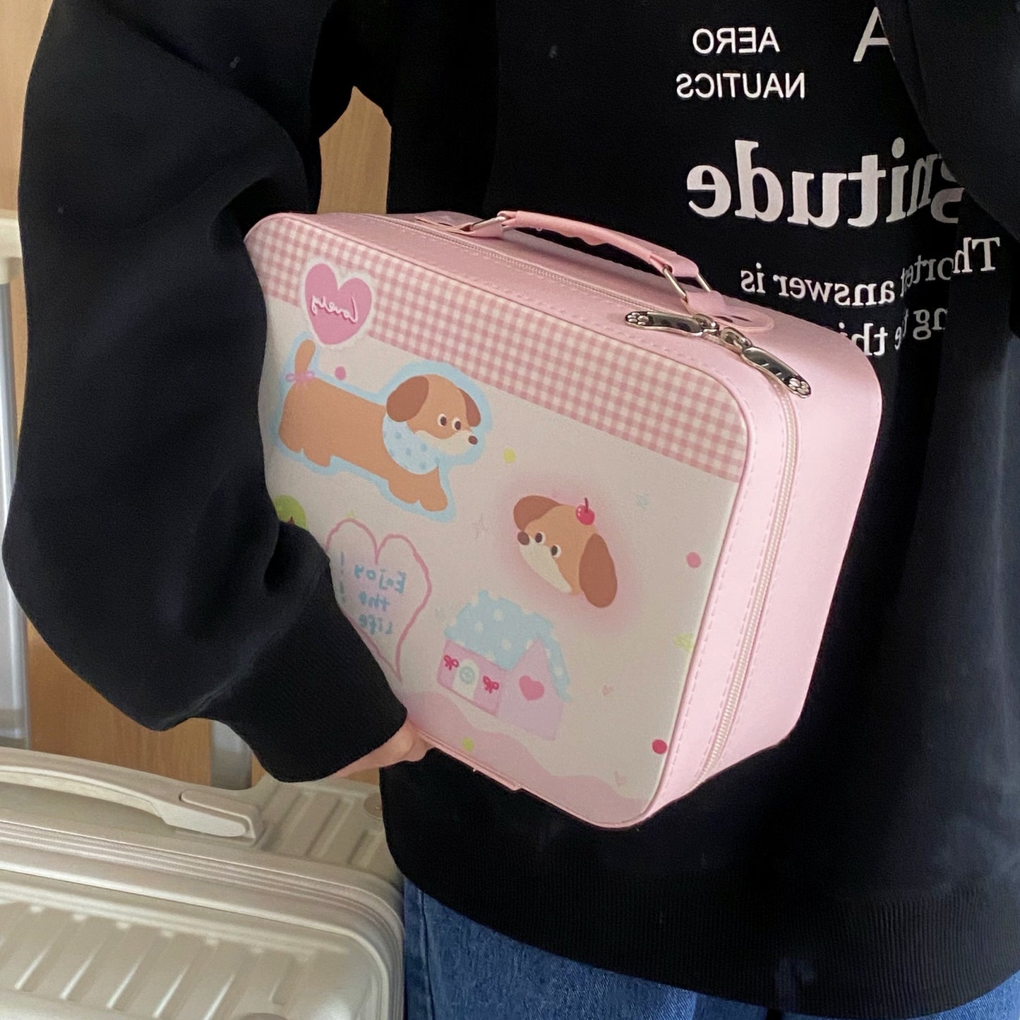 Cute printed makeup case and large-capacity makeup bag