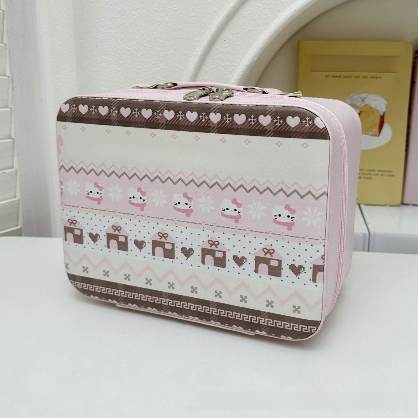 Cute printed makeup case and large-capacity makeup bag